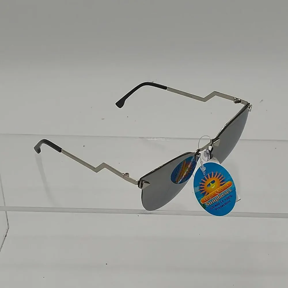 Silver metal frame sunglasses with